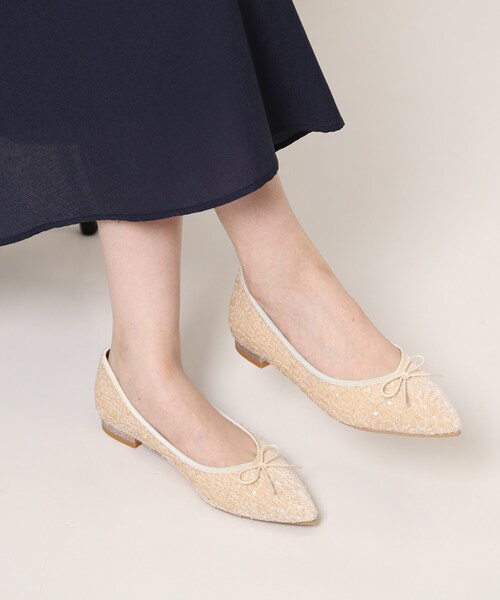 ESPERANZA（エスペランサ）の「ポインテッドリボンバレエパンプス（パンプス・レディース・ブラック系2/ベージュ系2/ブラック系8・22.5cm/23.0cm/23.5cm/24.0cm/24.5cm/25.0cm）」の8枚目の写真