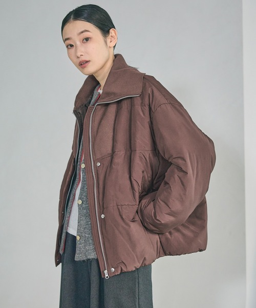 LAKOLE（ラコレ）の「ハーフZIP風中綿ブルゾン / 496627（ブルゾン・レディース・ブラック/ブラウン/アイボリー・FREE）」の2枚目の写真