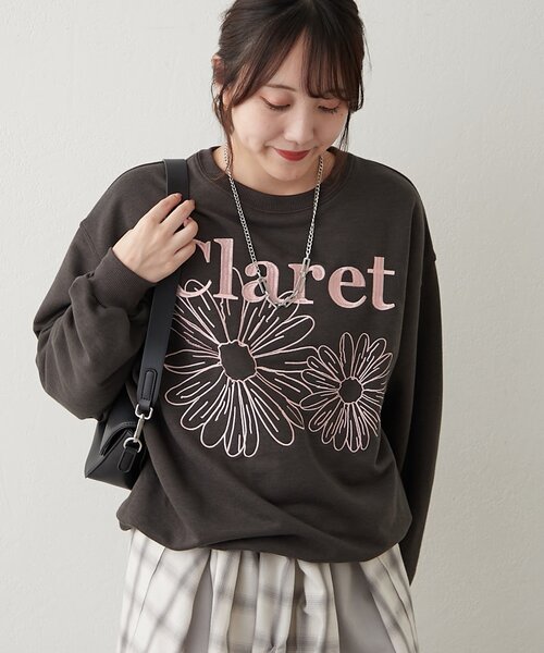 continuer de NICE CLAUP(コンティニューデナイスクラップ)の「フラワー刺繍スウェット(スウェット・レディース・ブラウン/スミクロ/オートミール/オフホワイト・FREE)」の8枚目の写真
