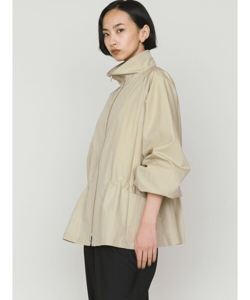 MIDIUMISOLID(ミディウミソリッド)の「MIDIUMISOLID for Ladies テントラインジップジャケット(その他アウター・レディース・ベージュ/ブラック・FREE)」の13枚目の写真