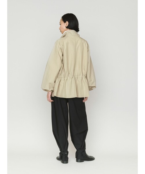 MIDIUMISOLID(ミディウミソリッド)の「MIDIUMISOLID for Ladies テントラインジップジャケット(その他アウター・レディース・ベージュ/ブラック・FREE)」の6枚目の写真