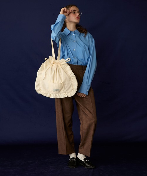 BONLECILL Marche(ボンルシールマルシェ)の「【BONLECILL Marche】《マチあり》フリルドロストトートバッグ(トートバッグ・レディース・アイボリー/ブラック/レッド/ブラウン/イエロー/ネイビー・FREE)」の10枚目の写真