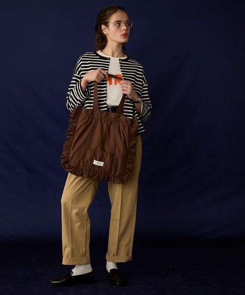 BONLECILL Marche(ボンルシールマルシェ)の「【BONLECILL Marche】《マチあり》フリルドロストトートバッグ(トートバッグ・レディース・アイボリー/ブラック/レッド/ブラウン/イエロー/ネイビー・FREE)」の22枚目の写真