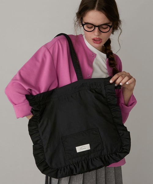 BONLECILL Marche(ボンルシールマルシェ)の「【BONLECILL Marche】《マチあり》フリルドロストトートバッグ(トートバッグ・レディース・アイボリー/ブラック/レッド/ブラウン/イエロー/ネイビー・FREE)」の14枚目の写真