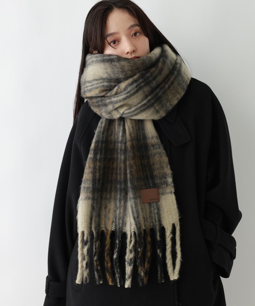 RAGEBLUE（レイジブルー）の「アソートフトフリンジマフラー（マフラー・レディース・オフホワイト/ネイビー/ライトブルー/ブラック/ワインレッド/キャメル・FREE）」の5枚目の写真