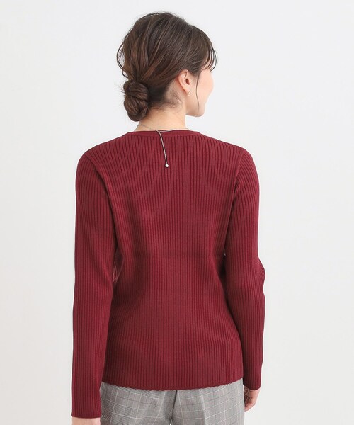 SHOO・LA・RUE（シューラルー）の「【絶妙なゆるピタ/洗濯機可】ちくちくしにくい リブクルーネックやわらかニット（ニット/セーター・レディース・モスグリーン/ボルドー/ライトブルー/ブラック/ホワイト系7/ライトグレー系4・04/01/02/03）」の9枚目の写真