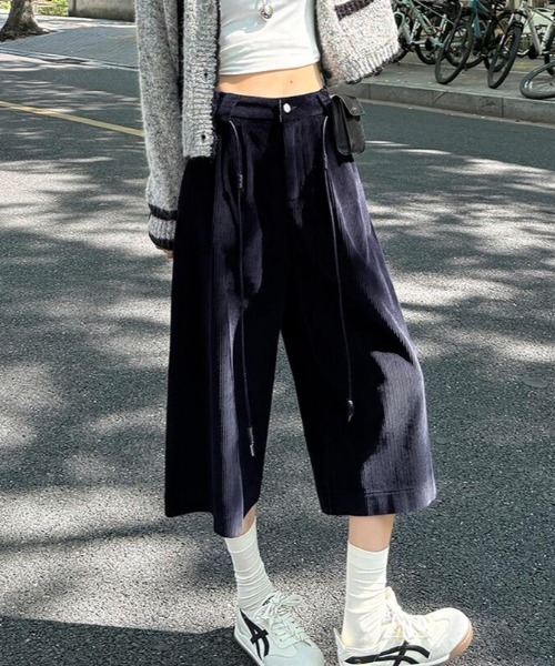 semplice(センプリチェ)の「コーデュロイハーフワイドパンツ(その他パンツ・レディース・ネイビー/ベージュ/ブラウン・S/M/L/XL)」の12枚目の写真