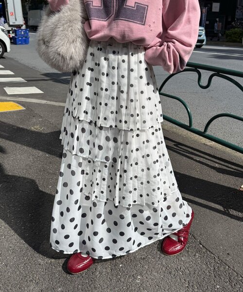 CIAOPANIC(チャオパニック)の「ドットプリーツティアードスカート(スカート・レディース・オフホワイト/ブラック/ベージュ・ONE SIZE)」の6枚目の写真