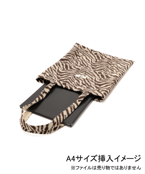 Spick & Span(スピックアンドスパン)の「《一部店舗+WEB限定》Uhr/ウーア 別注Animal TOTE*(トートバッグ・レディース・ベージュ・FREE)」の9枚目の写真