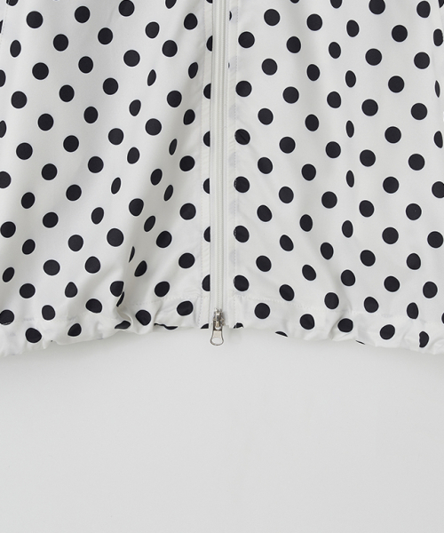 RONRON(ロンロン)の「HOODED WINDBREAKER JUMPER WHITE BLACK DOT(ナイロンジャケット・レディース・その他・FREE)」の5枚目の写真
