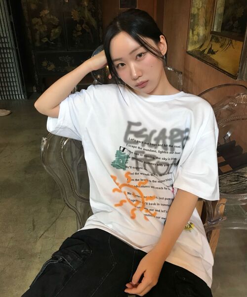 ESCAPEFROM(エスケープフロム)の「サマー バケーション プリント Tシャツ ホワイト(Tシャツ/カットソー・レディース・その他・SMALL/MEDIUM/LARGE)」の6枚目の写真
