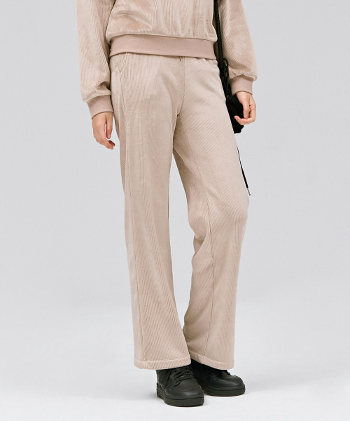 CHASECULT(チェイスカルト)の「女性起毛ワイドウォームアップパンツ-ベージュ(スウェットパンツ・レディース・Beige・70/67/76)」の5枚目の写真