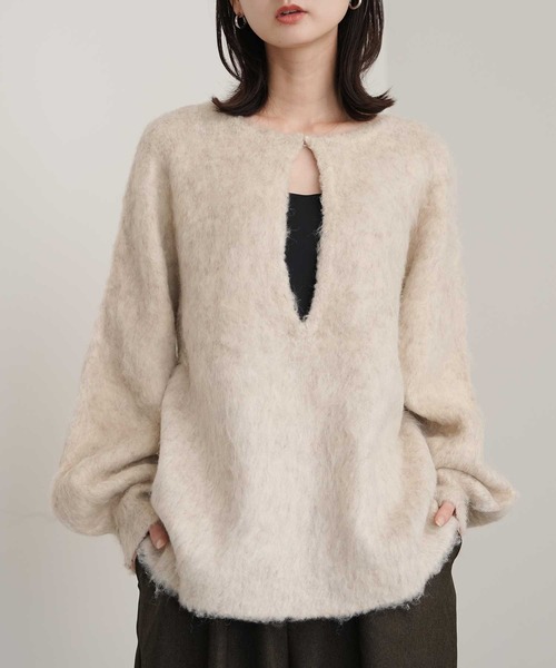 Bulue.(ブルー)の「【Bulue.】ミックスシャギー前後2WAY キーネックニット(ニット/セーター・レディース・ブルー/アイボリー/オレンジ・FREE)」の2枚目の写真