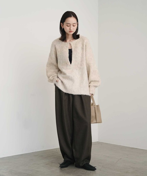 Bulue.(ブルー)の「【Bulue.】ミックスシャギー前後2WAY キーネックニット(ニット/セーター・レディース・ブルー/アイボリー/オレンジ・FREE)」の5枚目の写真