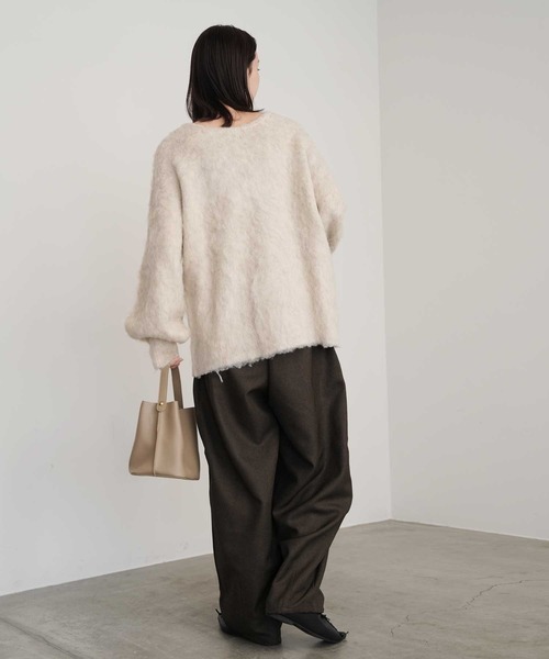 Bulue.(ブルー)の「【Bulue.】ミックスシャギー前後2WAY キーネックニット(ニット/セーター・レディース・ブルー/アイボリー/オレンジ・FREE)」の8枚目の写真