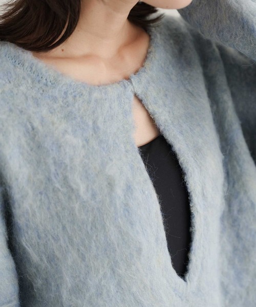 Bulue.(ブルー)の「【Bulue.】ミックスシャギー前後2WAY キーネックニット(ニット/セーター・レディース・ブルー/アイボリー/オレンジ・FREE)」の16枚目の写真