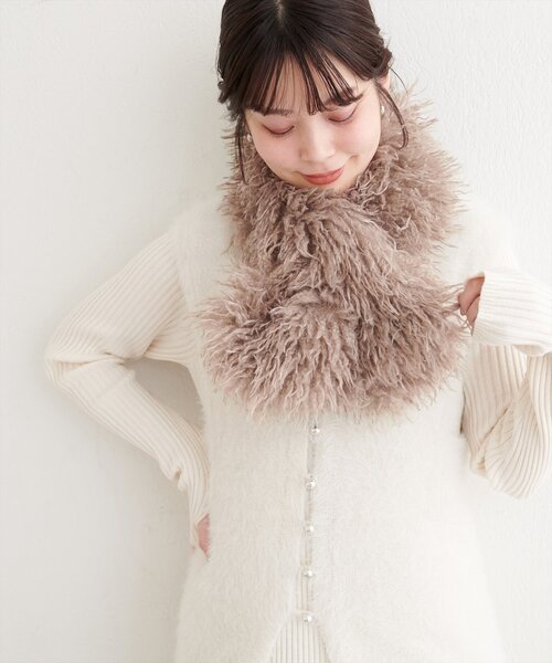 natural couture（ナチュラルクチュール）の「プードルファーティペット（ストール/ショール・レディース・ピンク/ブラウン/アイボリー/グレイッシュベージュ・FREE）」の14枚目の写真