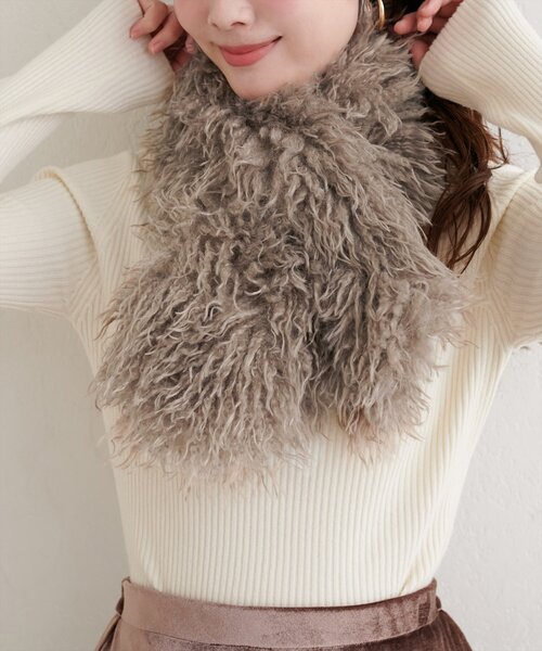 natural couture（ナチュラルクチュール）の「プードルファーティペット（ストール/ショール・レディース・ピンク/ブラウン/アイボリー/グレイッシュベージュ・FREE）」の16枚目の写真