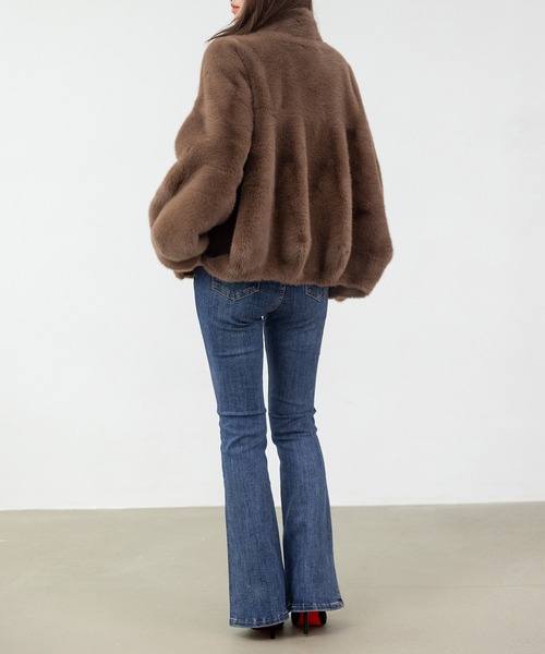 DAY CLOSET（デイ クローゼット）の「華奢魅せできるこだわりバルーンシルエット。厚手スタンドカラーフェイクファーブルゾン レディース（ブルゾン・レディース・ブラウン/グレー/ベージュ・FREE）」の15枚目の写真