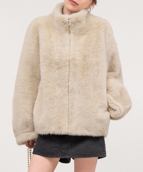 DAY CLOSET（デイ クローゼット）の「華奢魅せできるこだわりバルーンシルエット。厚手スタンドカラーフェイクファーブルゾン レディース（ブルゾン・レディース・ブラウン/グレー/ベージュ・FREE）」の18枚目の写真