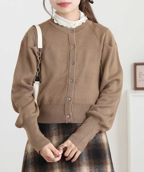 EGLANTINE(エグランティーヌ)の「EGLANTINE ウール混パフスリーブニットカーディガン(カーディガン/ボレロ・レディース・モカ/ダークグリーン/ブラック・40)」の13枚目の写真