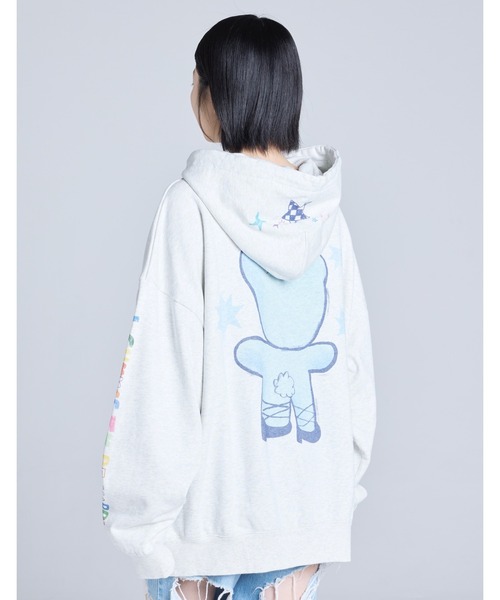Little sunny bite（リトルサニーバイト）の「little sunny bite x Humberto Cruz bear hoodie（パーカー・レディース・ホワイト/ブラック/ブルー・SMALL/MEDIUM）」の7枚目の写真