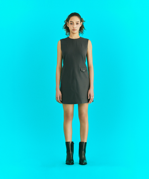 ERER(エルエル)の「Seam Detail Dress Navy(ワンピース・レディース・ネイビー・1/2)」の3枚目の写真