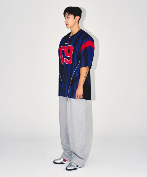 BORN TO WIN（ボーントゥウィン）の「CHROME B MAXI WIDE PANTS [MELANGE GREY]（スウェットパンツ・レディース・その他・2/1/3）」の4枚目の写真