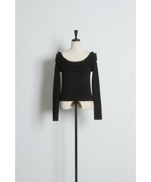 ARVELLIA(アルベリア)の「OFF SHOULDER FRILL KNIT(ニット/セーター・レディース・ブラック/ホワイト・M)」の18枚目の写真