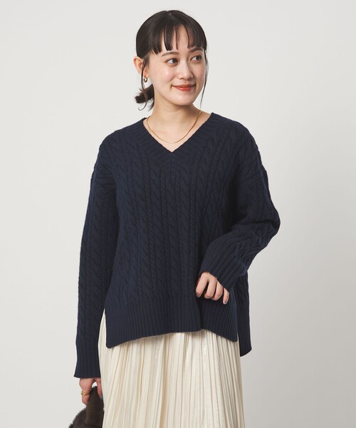 green label relaxing(グリーンレーベルリラクシング)の「ゴールバーン Vネック ニット プルオーバー(ニット/セーター・レディース・オフホワイト/レッド/ケリーグリーン/ネイビー・FREE)」の10枚目の写真