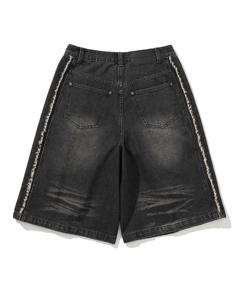 NOT4NERD(ノットフォーナード)の「Thorns Side Line Cut Off Bermuda Denim Shorts - Black(その他パンツ・レディース・その他・MEDIUM/LARGE/X-LARGE)」の3枚目の写真