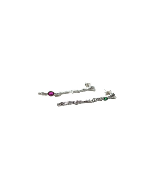 LOVE POMME POMME（ラブポムポム）の「Asymmetry Bijou Pierce（ピアス（両耳用）・レディース・シルバー・ONESIZE）」の3枚目の写真