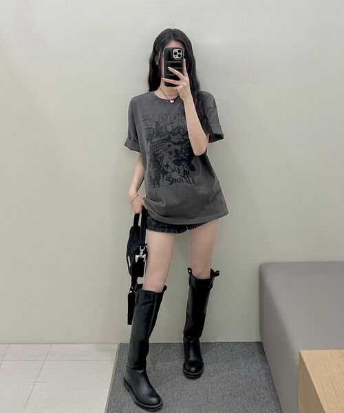 MOZMOZ（モズモズ）の「ハッピーキャット オーバーサイズ ピグメント 半袖Tシャツ チャコール（Tシャツ/カットソー・レディース・その他・M/XXL/XL）」の6枚目の写真