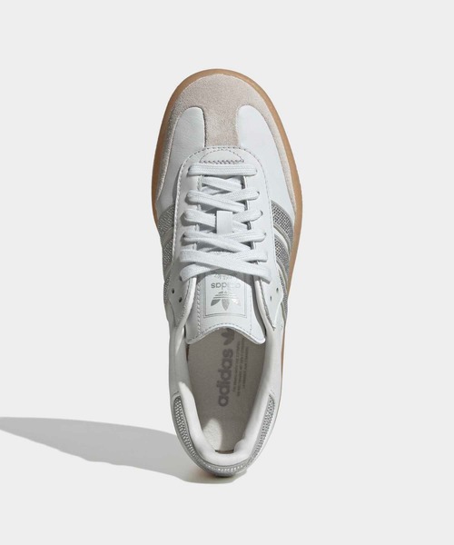 adidas（アディダス）の「サンバ W シューズ / アディダスオリジナルス adidas Originals スニーカー（スニーカー・レディース・ホワイト/ブラック・23.0cm/23.5cm/24.0cm/22.0cm/22.5cm/24.5cm/25.0cm/25.5cm/26.0cm/26.5cm/27.0cm/27.5cm/28.0cm）」の3枚目の写真