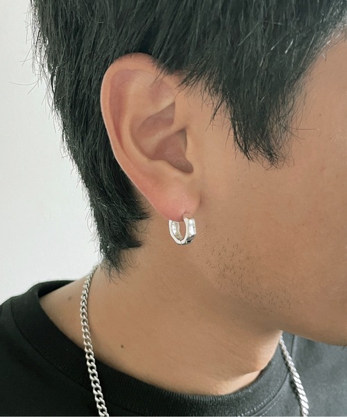 MAISON CLUB(メゾンクラブ)の「【MAISON CLUB】Hexagon Cutting Hoop Pierce Silver925 / ヘキサゴンカッティングフープピアス シルバー925 KUN(ピアス(片耳用)・メンズ・シルバー・FREE)」の7枚目の写真