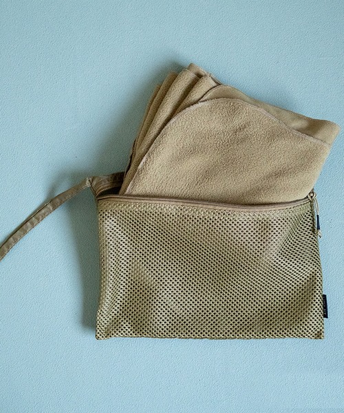 ８(eight)（エイト）の「フリーススカーフ ポーチ入り（マフラー・メンズ・ブラック・FREE）」の2枚目の写真