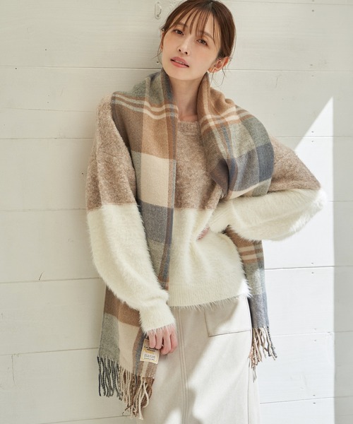 ikka(イッカ)の「【雑誌InRed1月号掲載】ブークレーフェザー切り替えニットプルオーバー(ニット/セーター・レディース・ベージュ/ブルー/グレー/チャコール・L/M/S)」の21枚目の写真