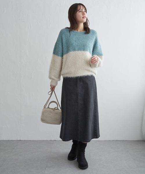 ikka(イッカ)の「【雑誌InRed1月号掲載】ブークレーフェザー切り替えニットプルオーバー(ニット/セーター・レディース・ベージュ/ブルー/グレー/チャコール・L/M/S)」の7枚目の写真