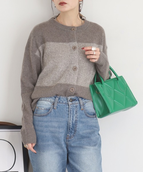 EGLANTINE(エグランティーヌ)の「EGLANTINE ヤクバイカラーカーディガン(カーディガン/ボレロ・レディース・チャコールグレー/ダークブラウン/グレー・38)」の4枚目の写真