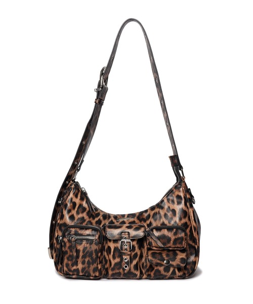 Subciety(サブサエティ)の「Faux leather half moon shoulder bag(ショルダーバッグ・メンズ・ブラック系その他2/レオパード/ブラック・FREE)」の13枚目の写真