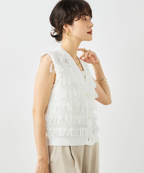 NOLLEY’S（ノーリーズ）の「《手洗い可能》チュールフリンジVネックベスト（ベスト・レディース・ブラック/ホワイト・38）」の5枚目の写真