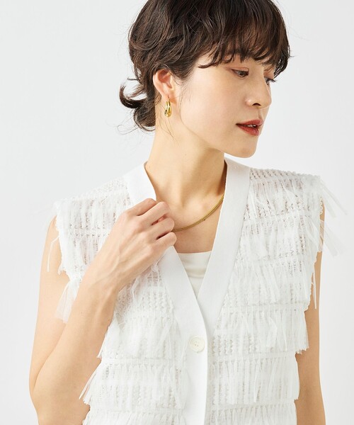 NOLLEY’S（ノーリーズ）の「《手洗い可能》チュールフリンジVネックベスト（ベスト・レディース・ブラック/ホワイト・38）」の6枚目の写真