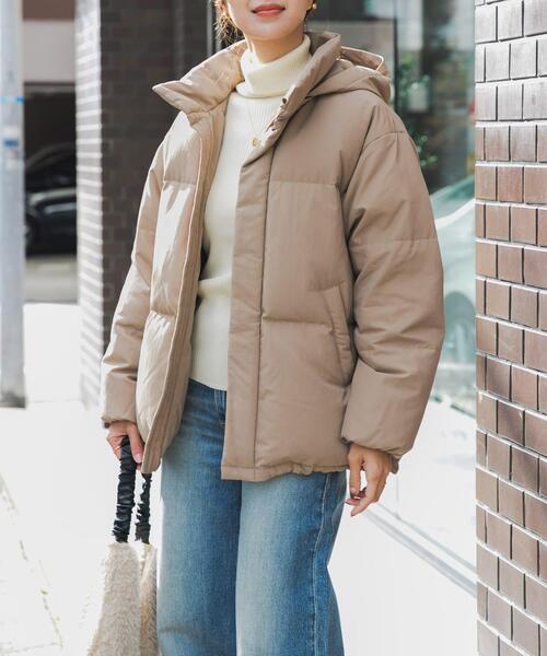 URBAN RESEARCH DOORS（アーバンリサーチドアーズ）の「ミドルダウンジャケット｜冬服/防寒/撥水/2WAY/軽量/通勤服/お出かけ（ダウンジャケット/コート・レディース・モカ/アイボリー/ブラック・MEDIUM）」の13枚目の写真