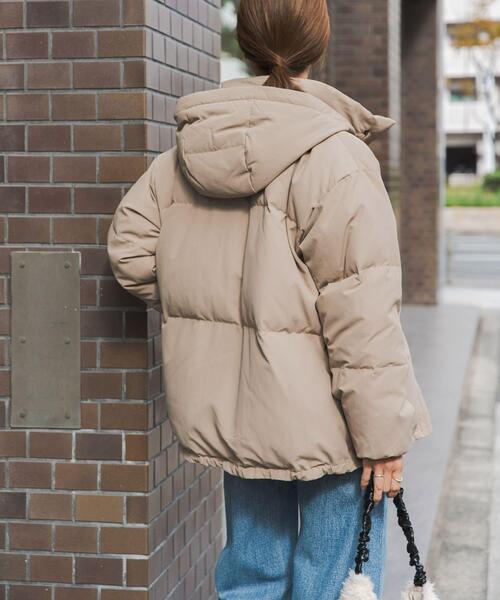 URBAN RESEARCH DOORS（アーバンリサーチドアーズ）の「ミドルダウンジャケット｜冬服/防寒/撥水/2WAY/軽量/通勤服/お出かけ（ダウンジャケット/コート・レディース・モカ/アイボリー/ブラック・MEDIUM）」の15枚目の写真