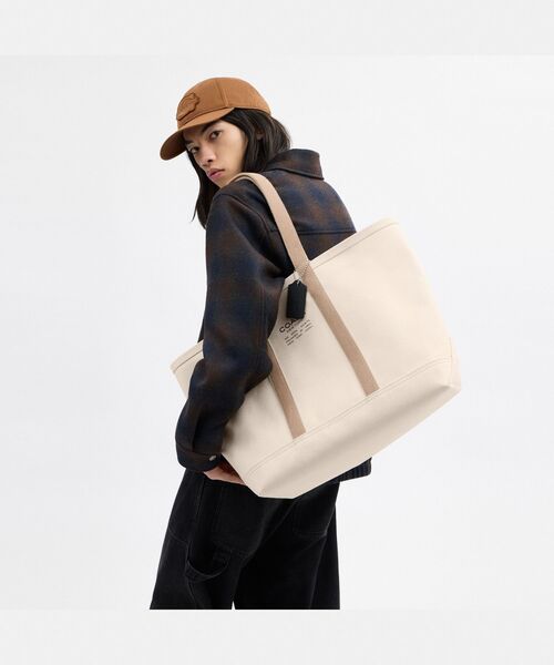COACH(コーチ)の「ユーティリティー トート(トートバッグ・メンズ・ベージュ系その他・ONE)」の3枚目の写真