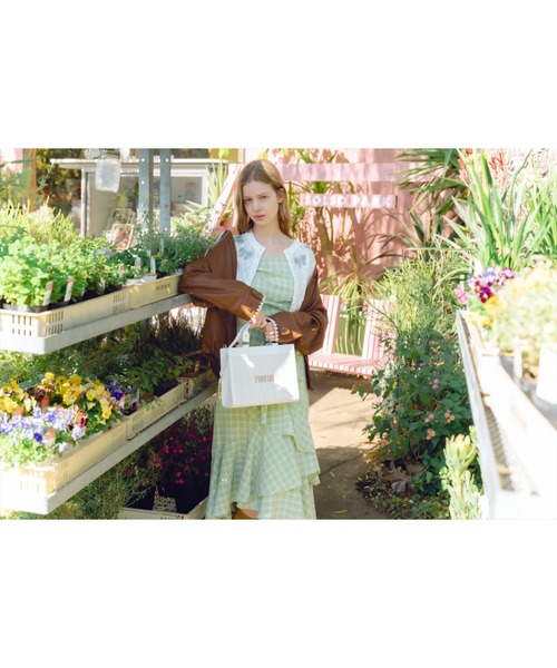 FURFUR（ファーファー）の「トリミング刺繍レザーライクブルゾン（ブルゾン・レディース・ブラック/ブラウン/ピンク・F）」の7枚目の写真