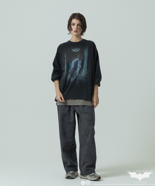 SLICK（スリック）の「【SLICK/スリック】Used Printed One Tuck Sweat Pants/ユーズドプリントワンタックスウェットパンツ/ビンテージ（スウェットパンツ・メンズ・ブラック/グレー・3/1/2）」の4枚目の写真