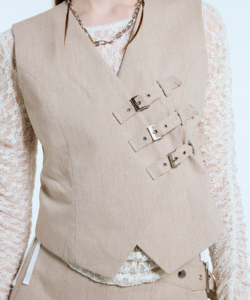 LARTIGENT(ラーティゼン)の「L11 BUCKLE PLEATS SET UP(BEIGE)(スカート・レディース・その他・FREE)」の3枚目の写真