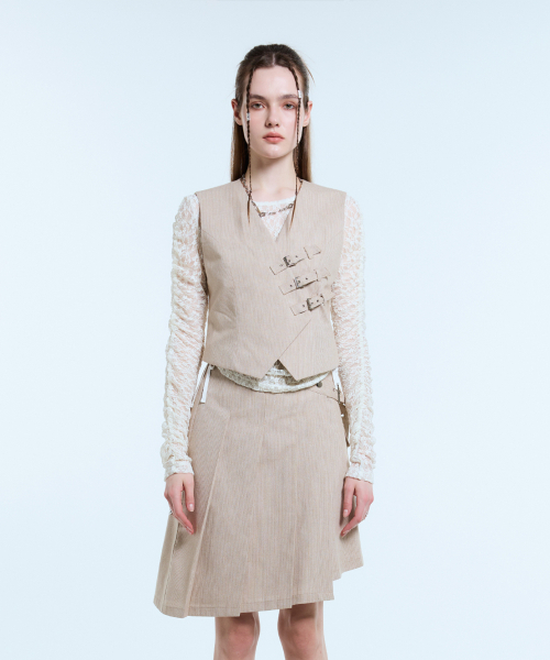 LARTIGENT(ラーティゼン)の「L11 BUCKLE PLEATS SET UP(BEIGE)(スカート・レディース・その他・FREE)」の5枚目の写真