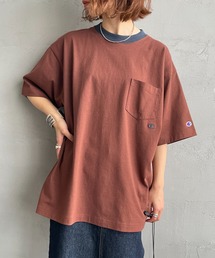 Champion（チャンピオン）の「【WEB先行予約】[Champion チャンピオン] 別注 スリーアイコン ロゴ刺繍 ポケットTシャツ（Tシャツ/カットソー）」